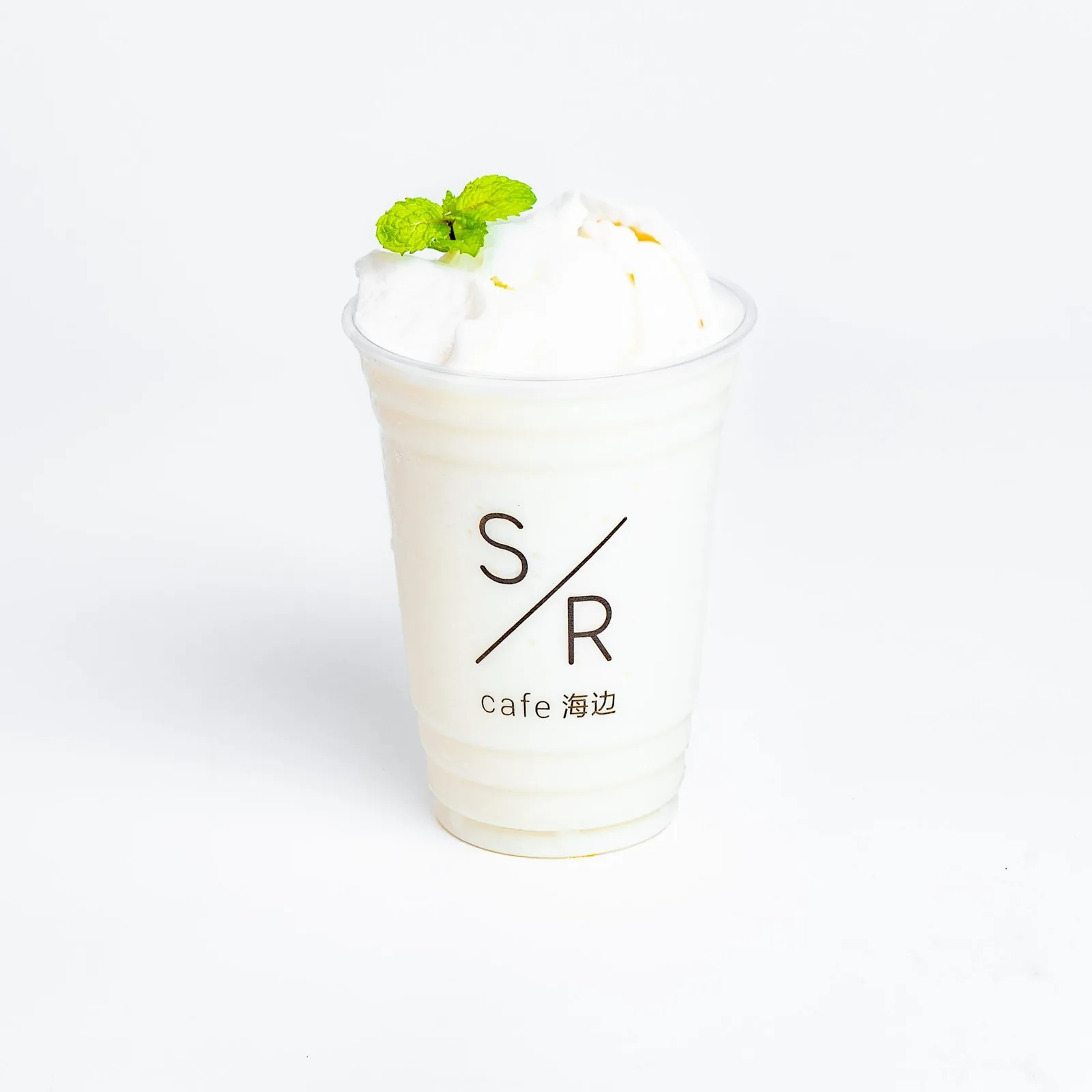🥥Coconut Milk Slushie🥥