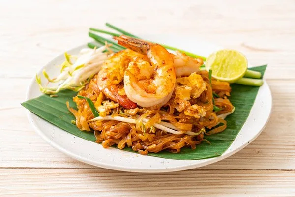Thai Style Kueh Teow Shrimp (Pad Thai)